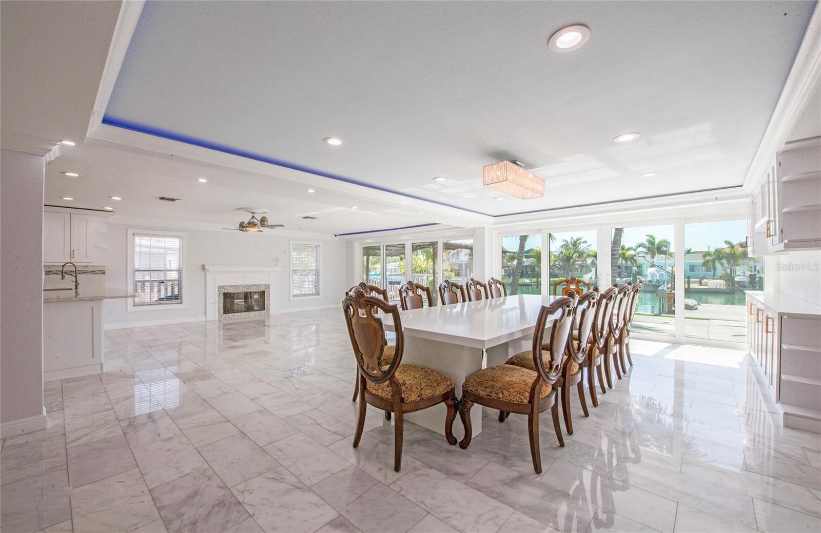 Image 17 of 46 For 551 Crystal Drive