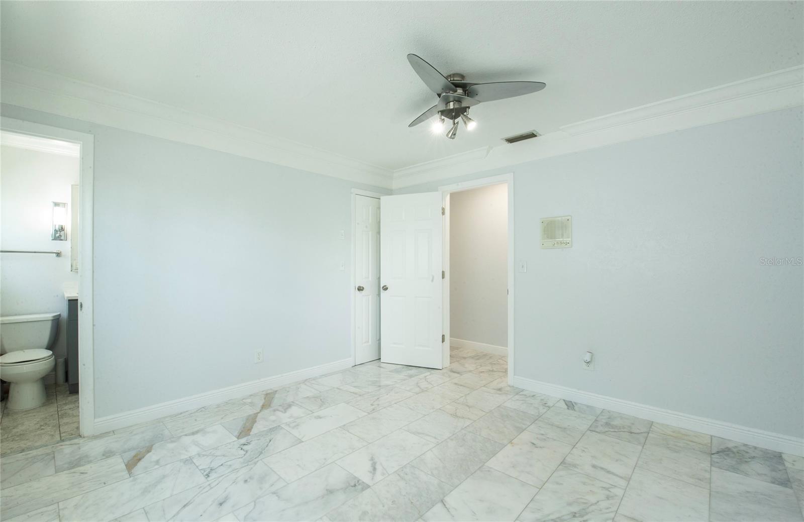 Image 39 of 46 For 551 Crystal Drive