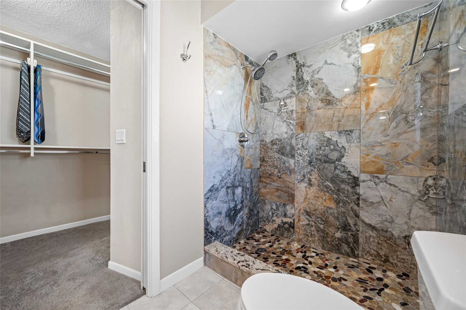 Image 27 of 85 For 2515 Desoto Way S