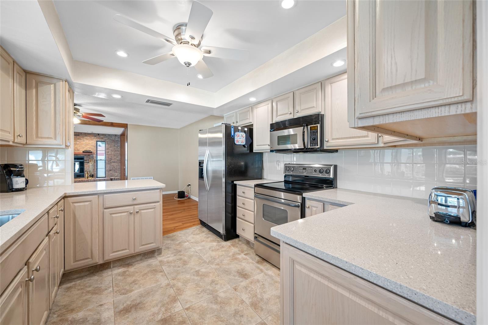 Image 29 of 85 For 2515 Desoto Way S