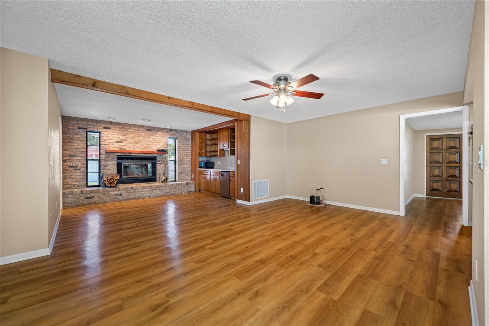 Image 36 of 85 For 2515 Desoto Way S