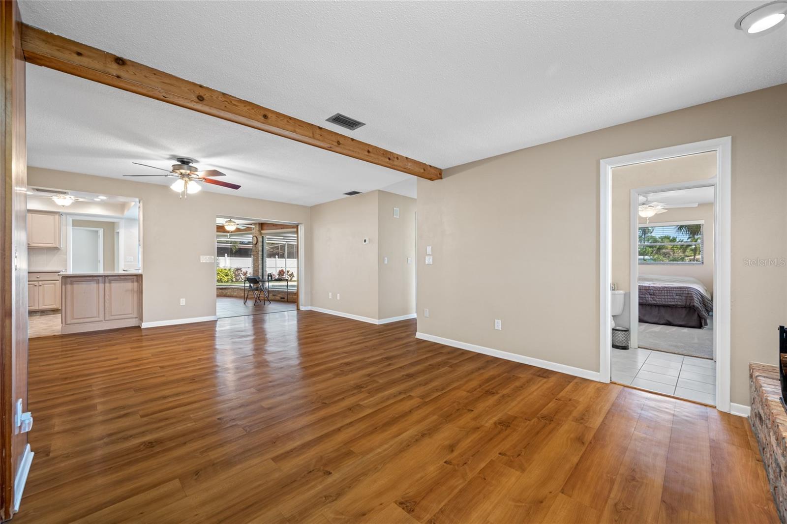 Image 38 of 85 For 2515 Desoto Way S