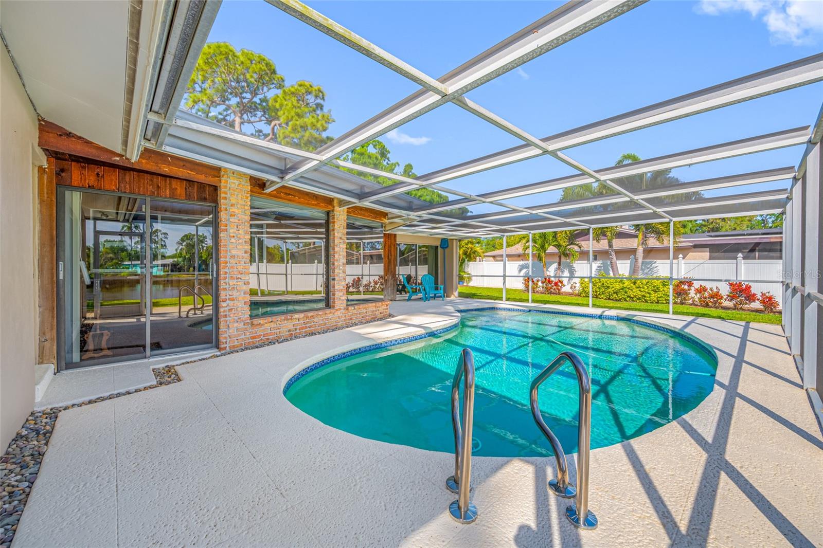 Image 54 of 85 For 2515 Desoto Way S