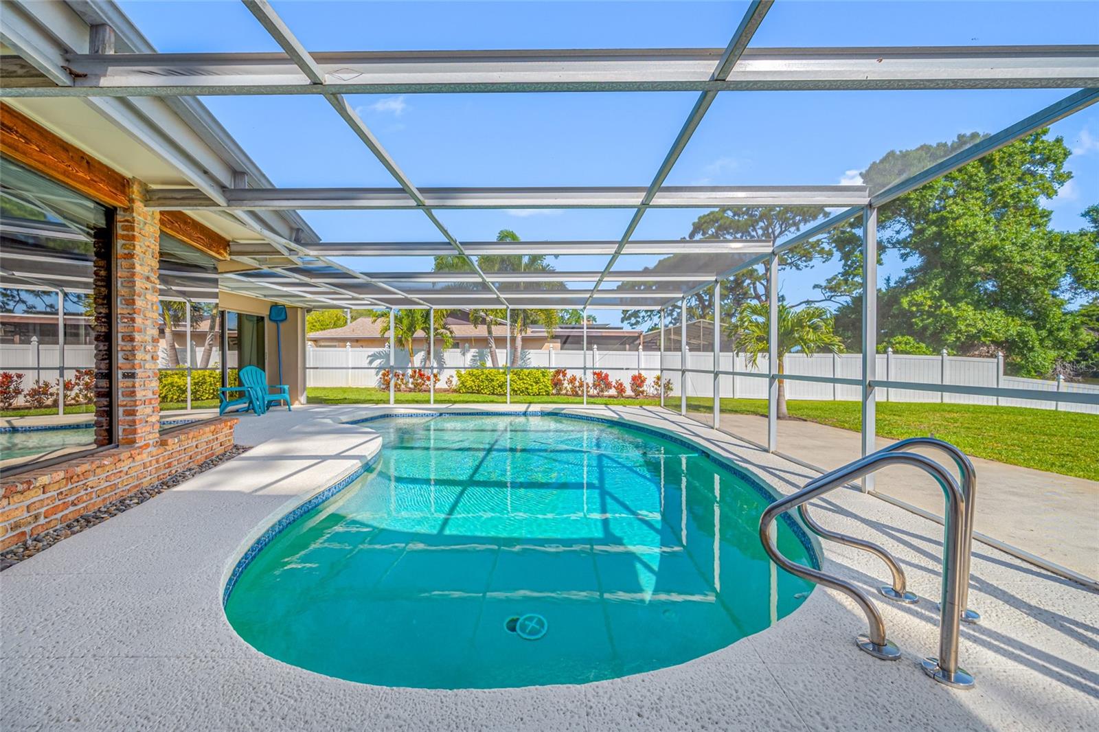 Image 55 of 85 For 2515 Desoto Way S