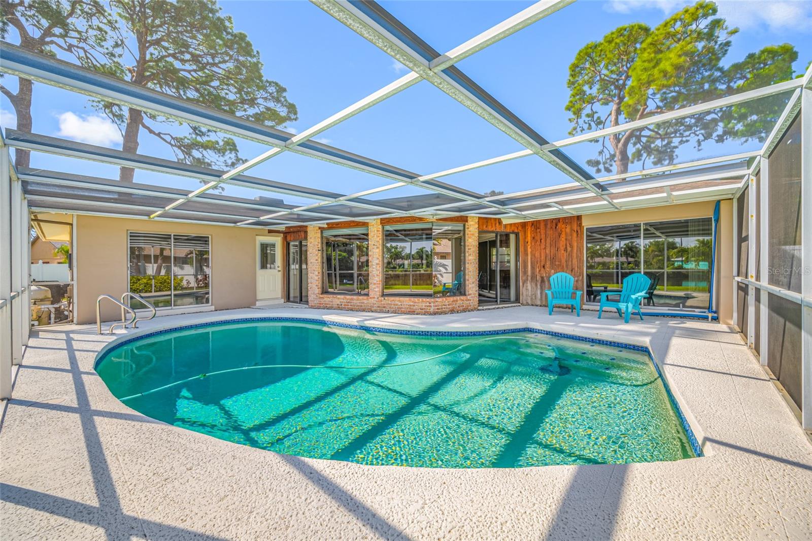 Image 58 of 85 For 2515 Desoto Way S