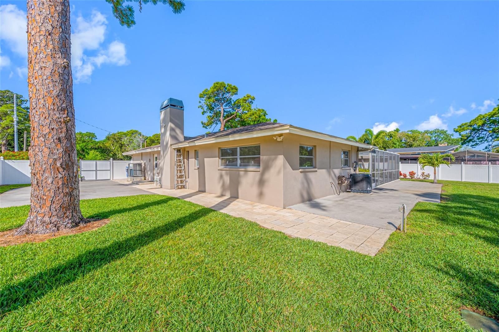 Image 73 of 85 For 2515 Desoto Way S