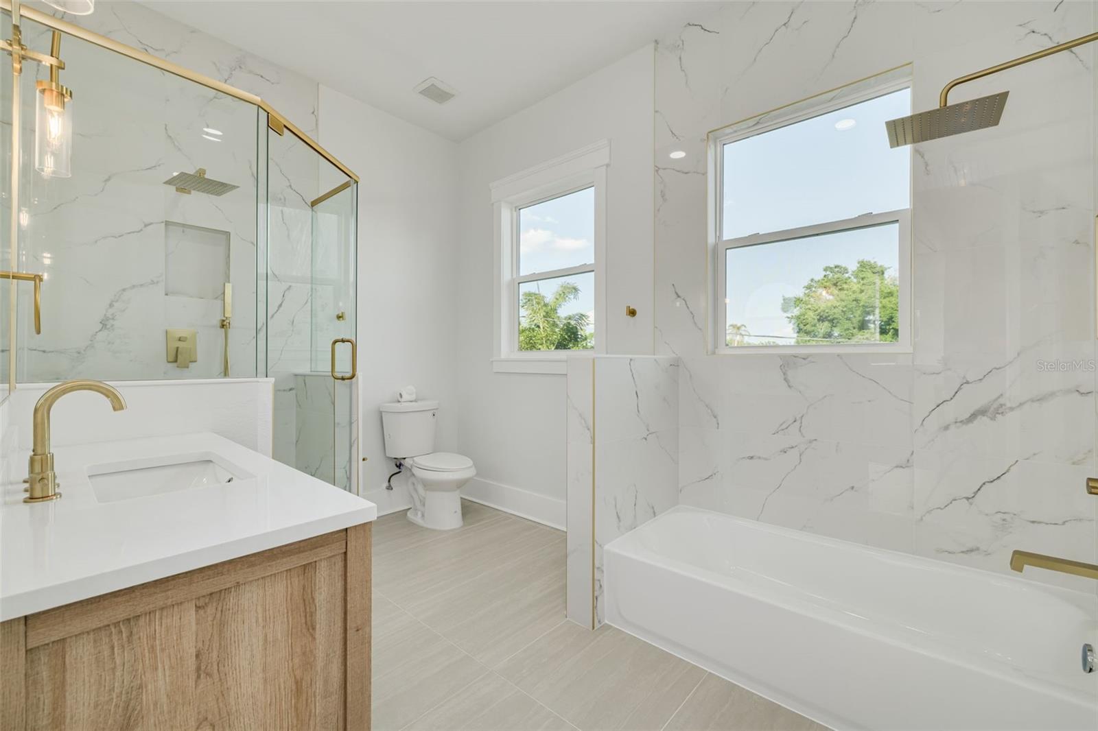 Listing photo id 30 for 3317 15th Street N