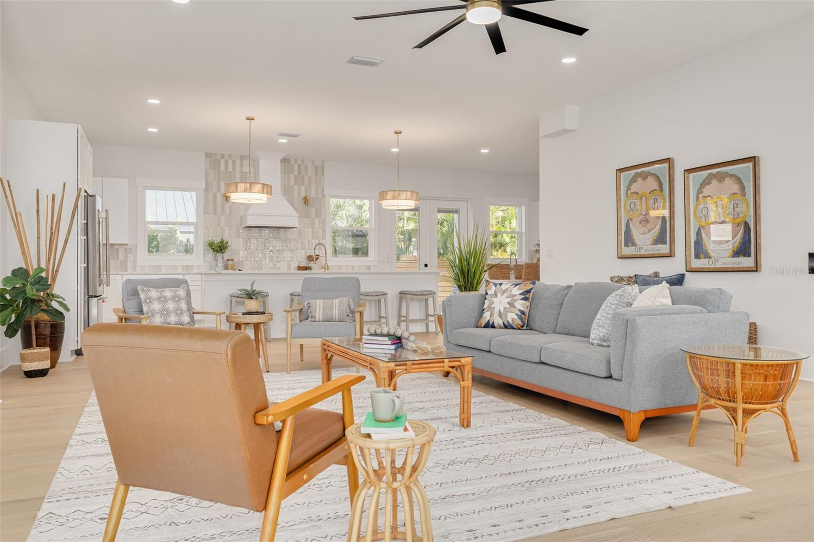 Listing photo id 5 for 3317 15th Street N