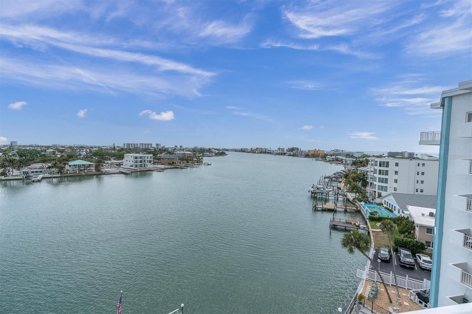 Image 22 of 34 For 285 107th Avenue 701