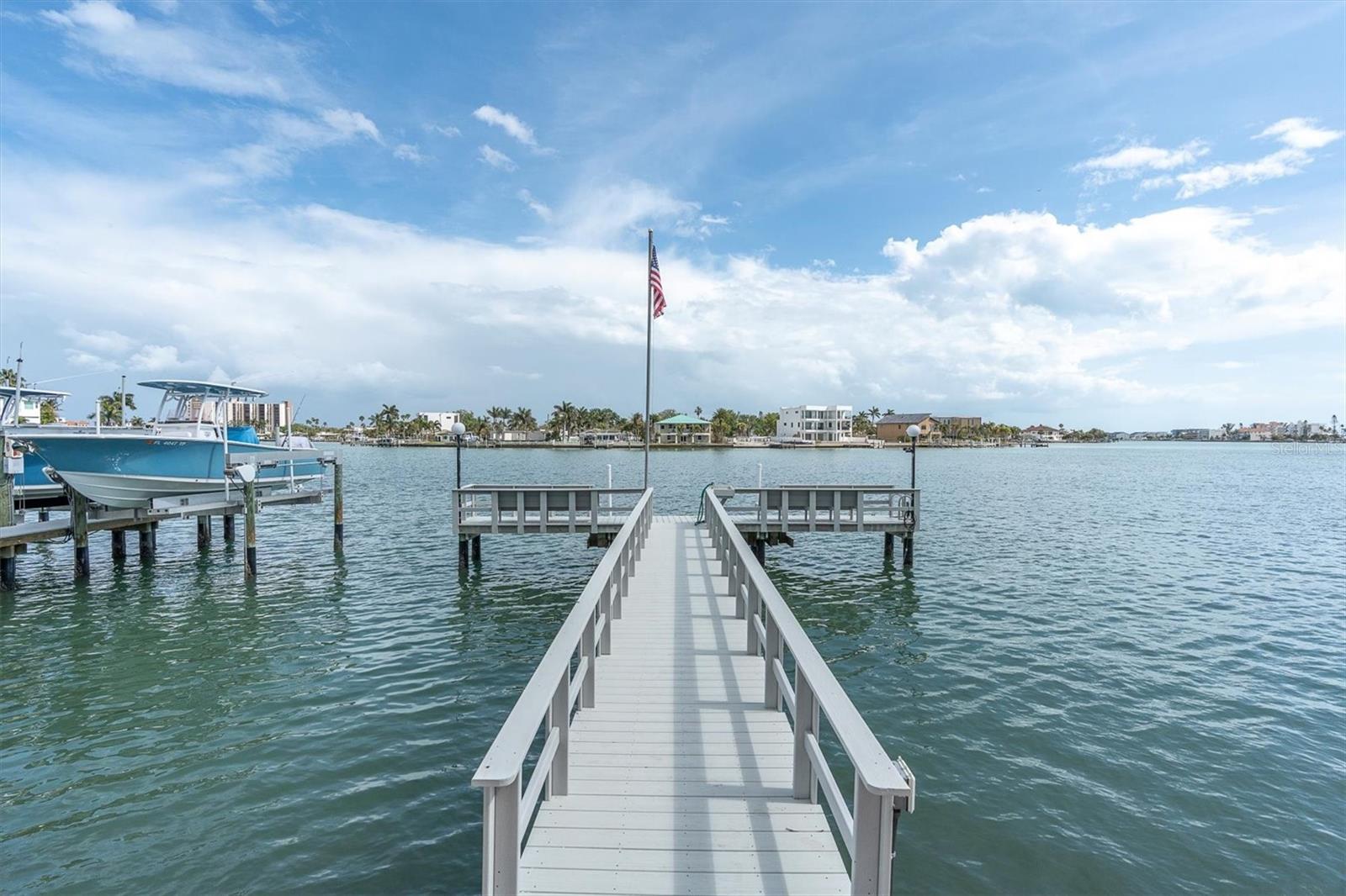 Image 26 of 34 For 285 107th Avenue 701