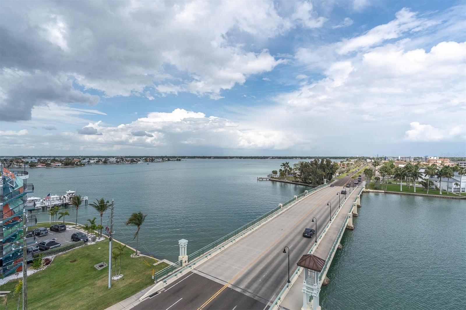 Image 29 of 34 For 285 107th Avenue 701