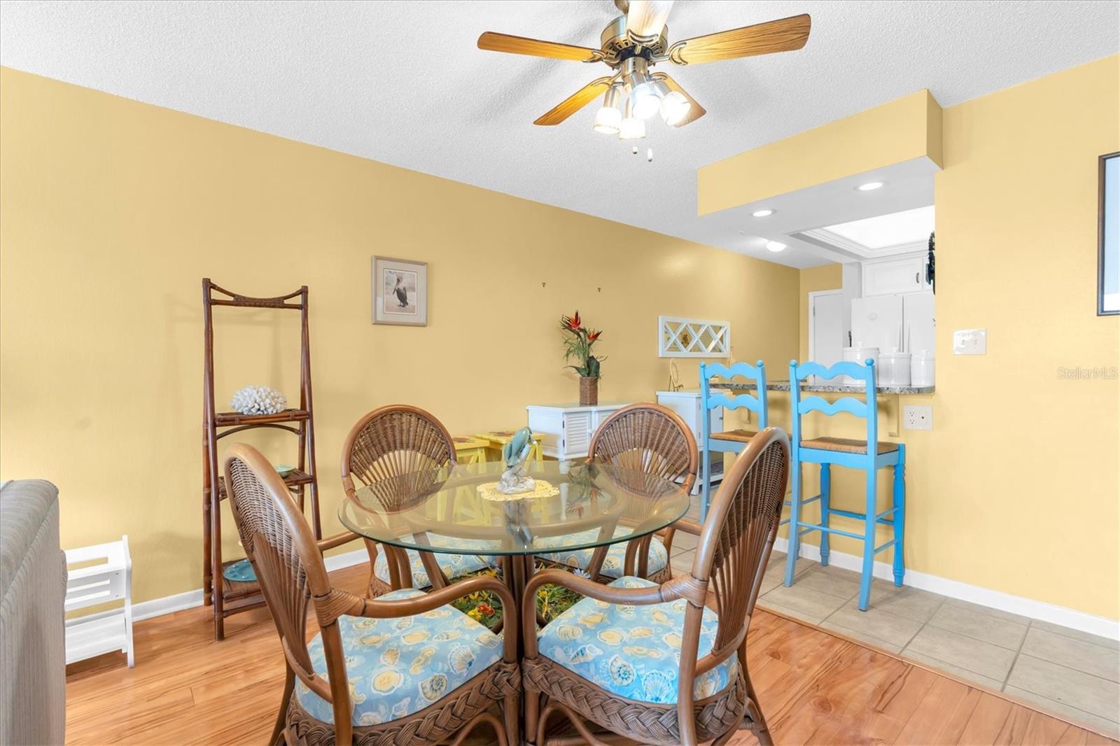 Image 9 of 34 For 285 107th Avenue 701