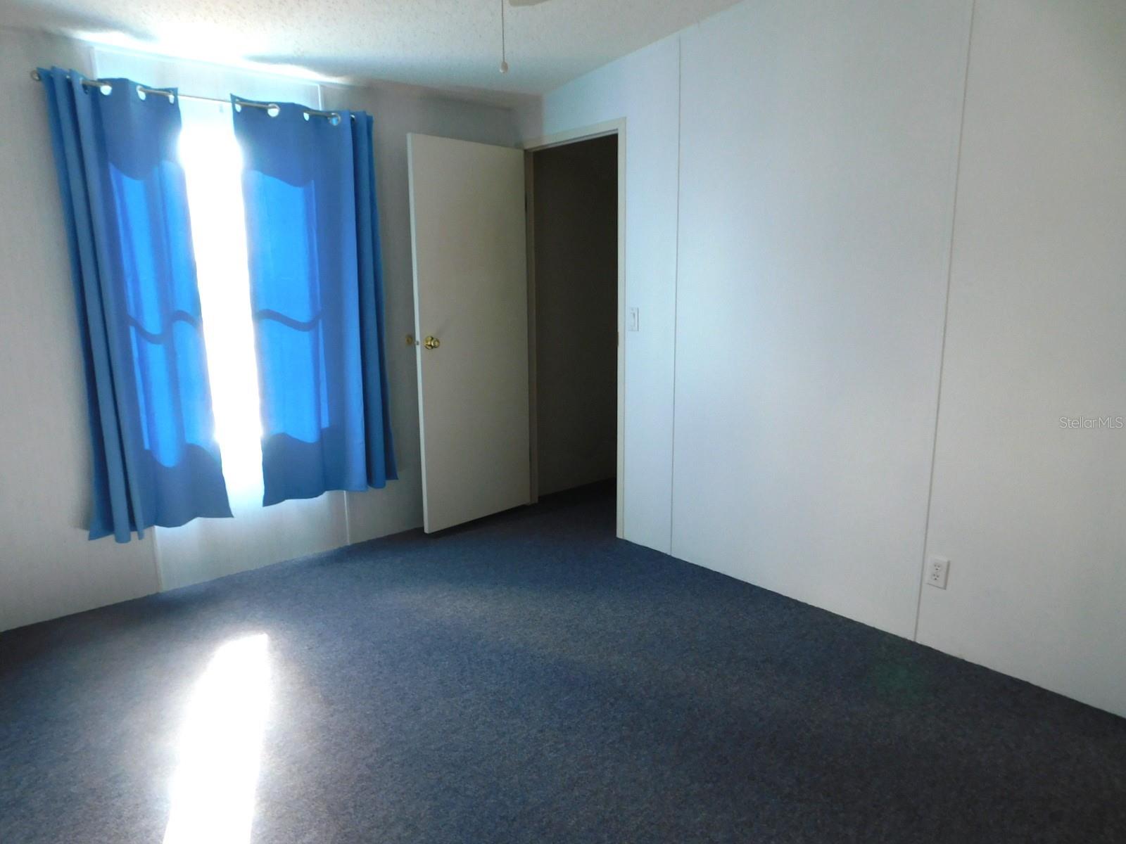 Image 11 of 29 For 1001 Starkey Road 639