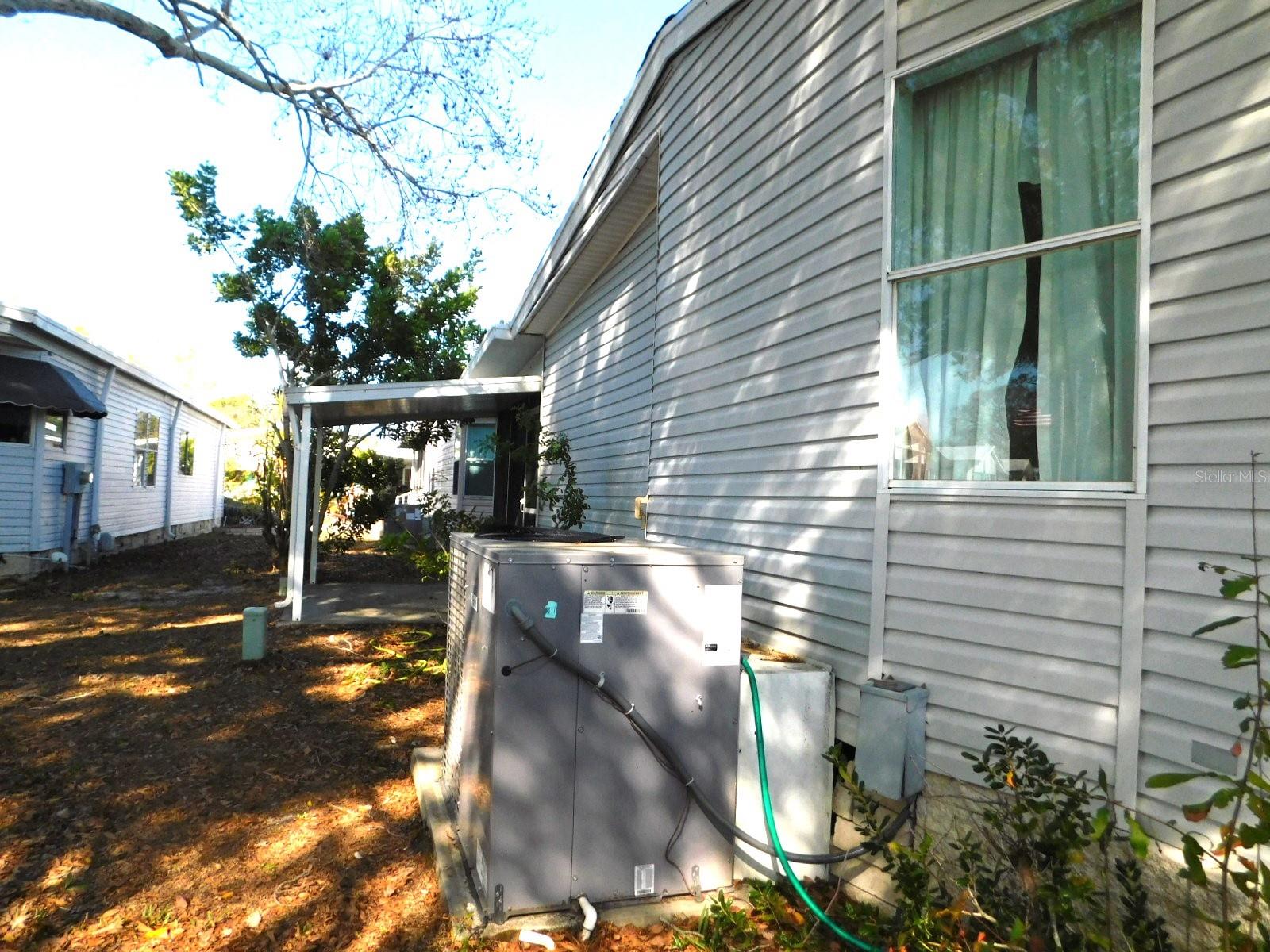 Image 3 of 29 For 1001 Starkey Road 639