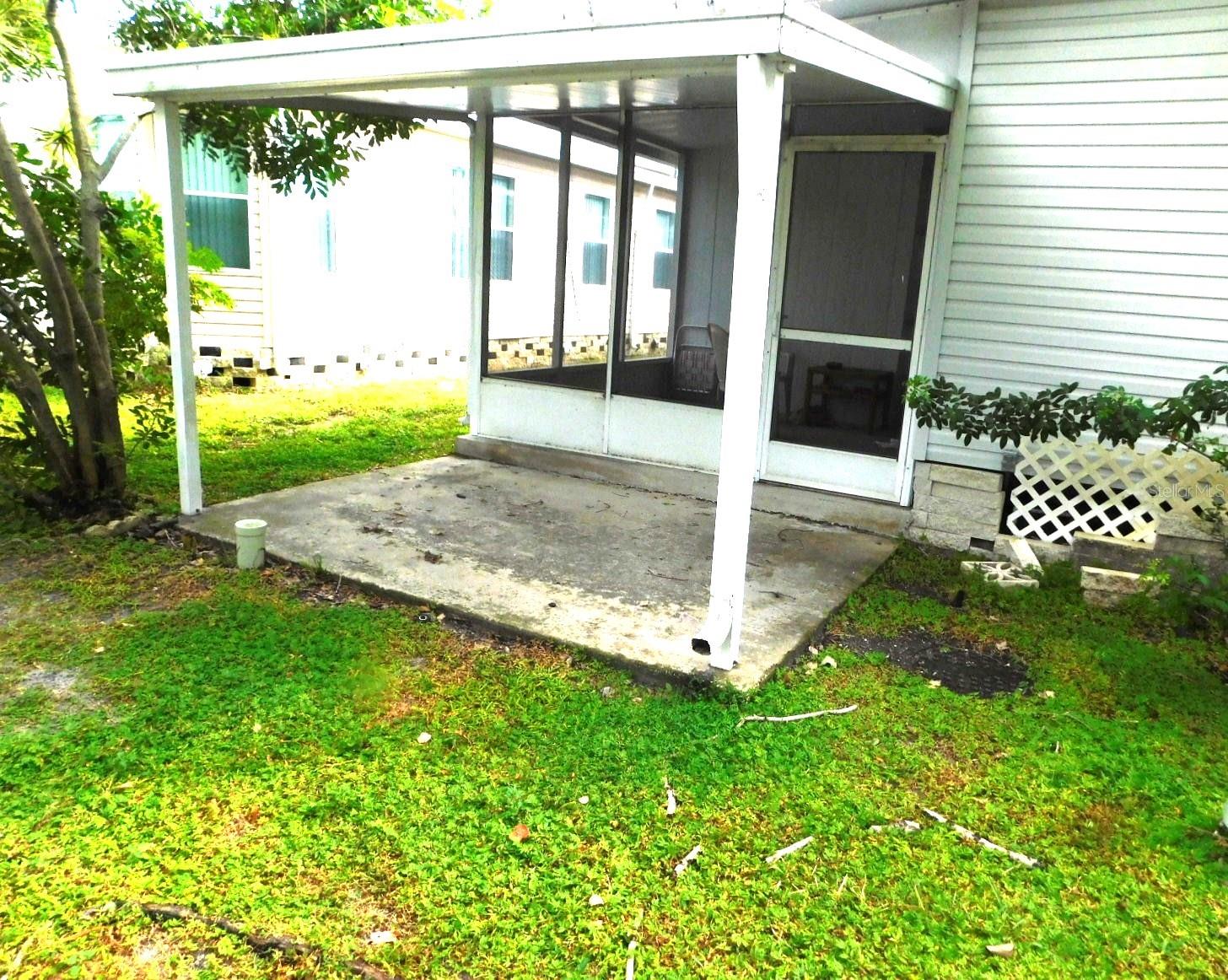 Image 6 of 29 For 1001 Starkey Road 639