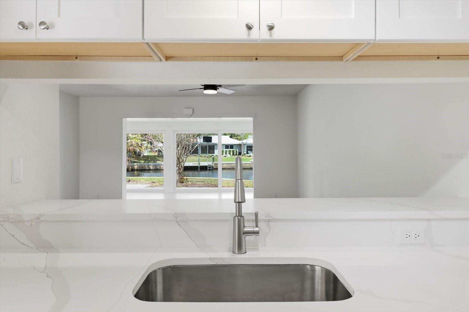 Image 18 of 50 For 1299 Seagull Point 163