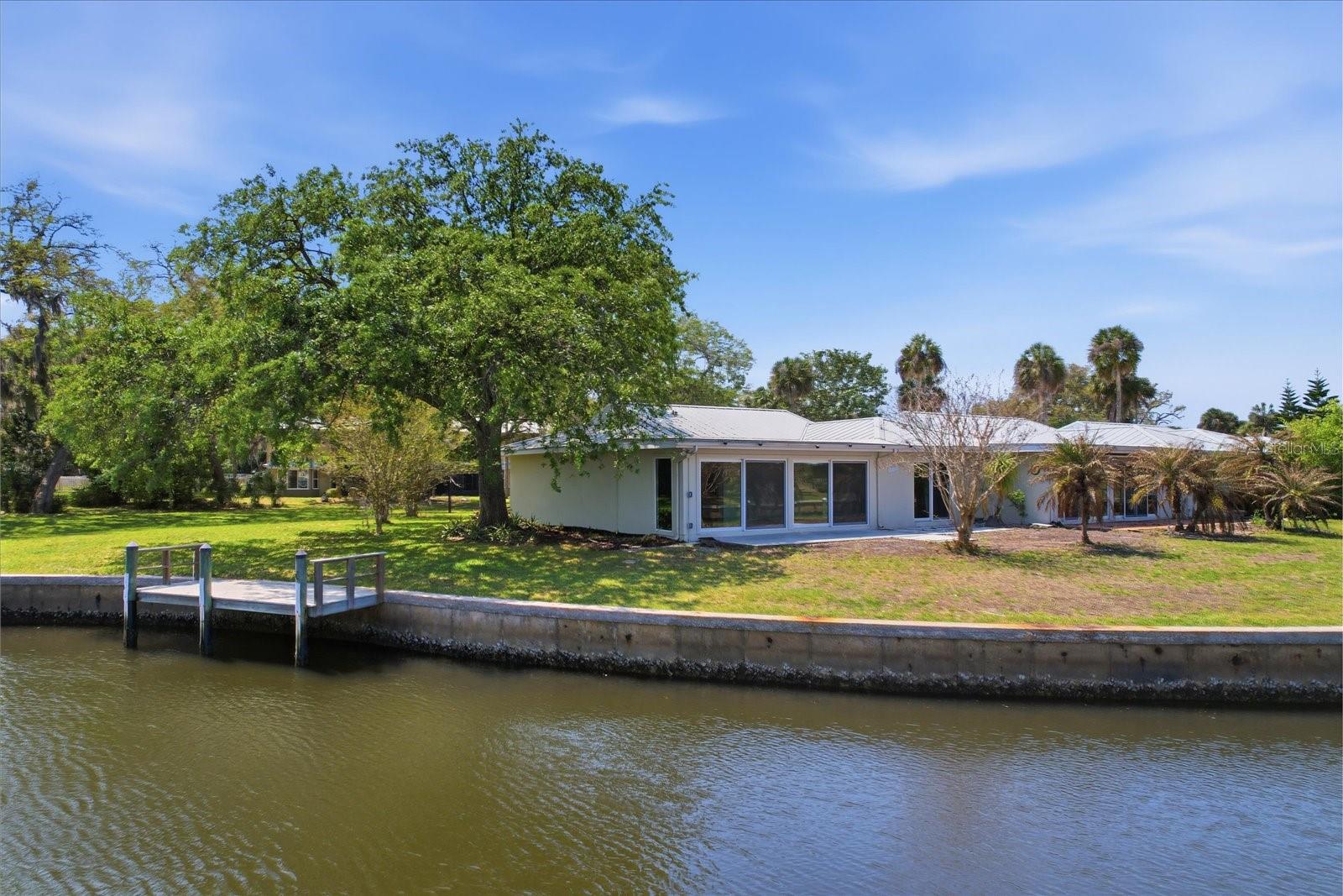 Image 39 of 50 For 1299 Seagull Point 163