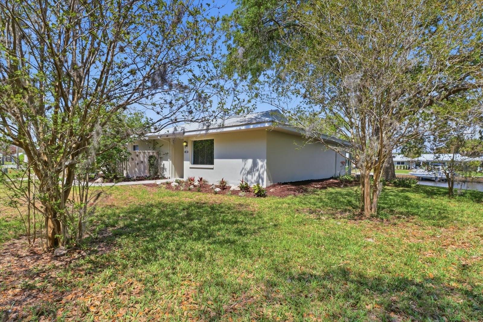 Image 9 of 50 For 1299 Seagull Point 163