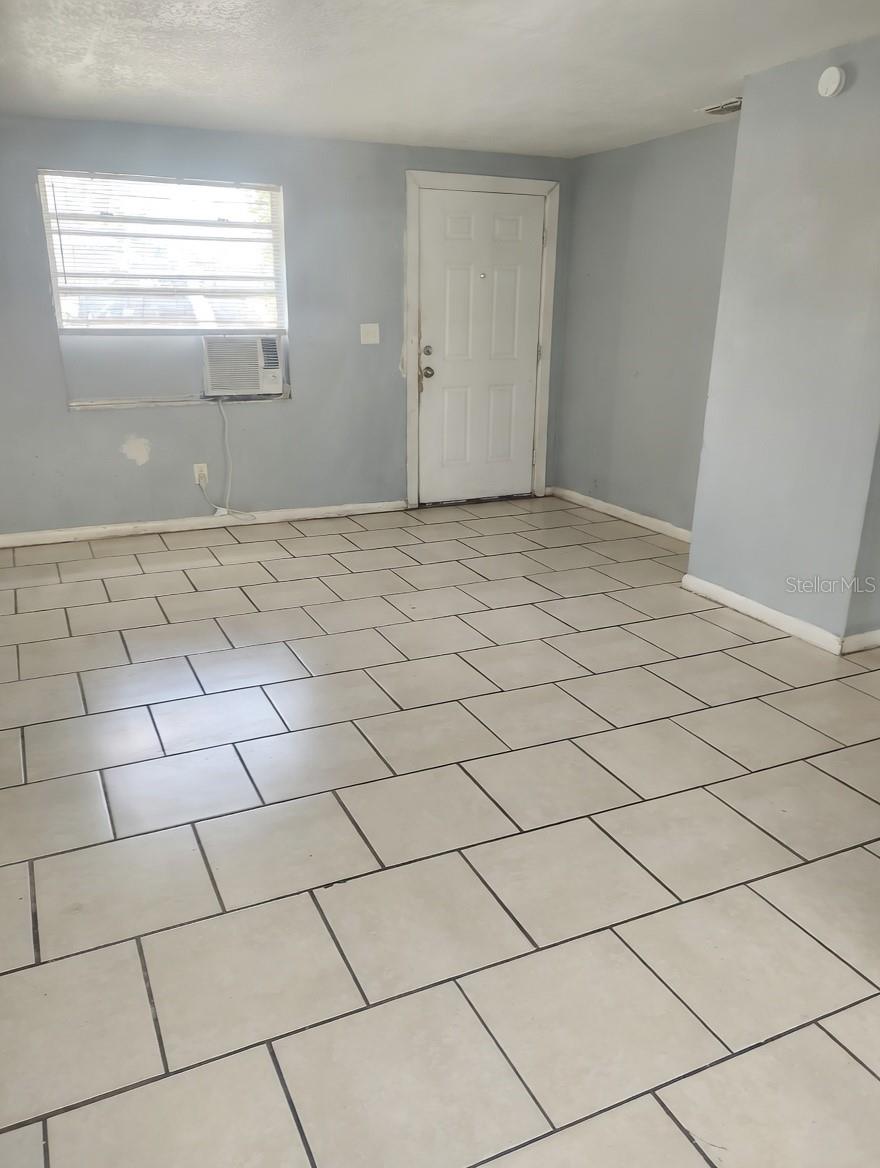 Image 3 of 7 For 5204 45th Street B