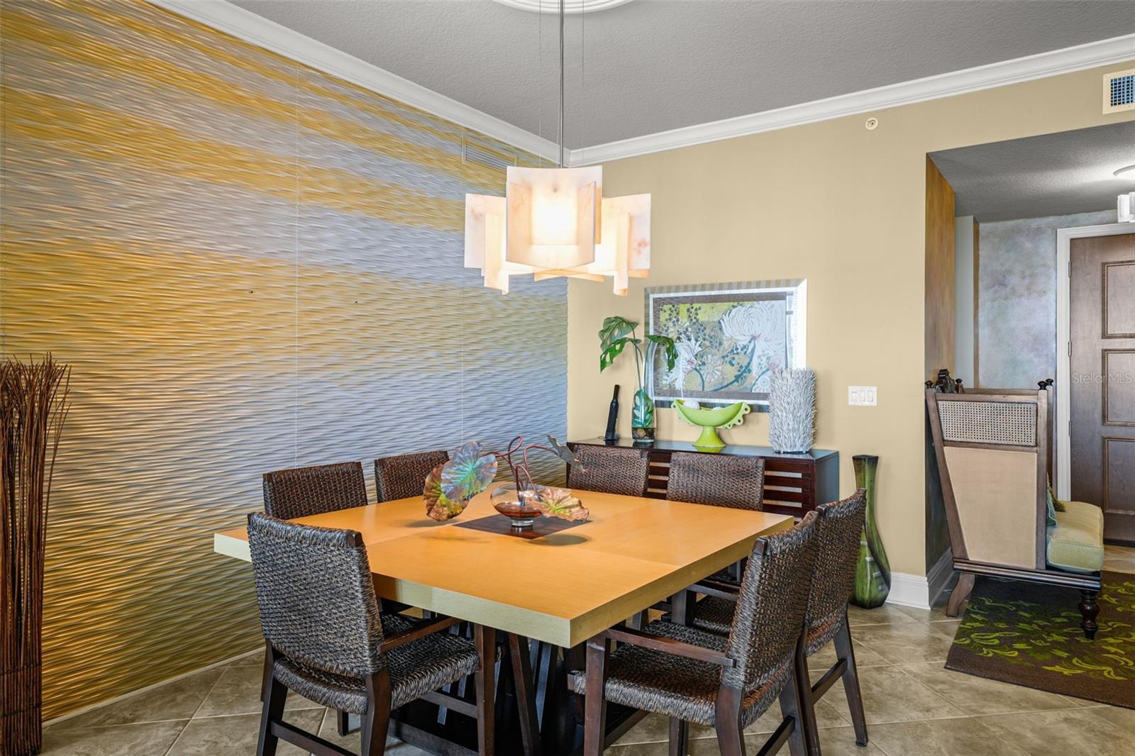 Image 10 of 49 For 470 Mandalay Avenue 403