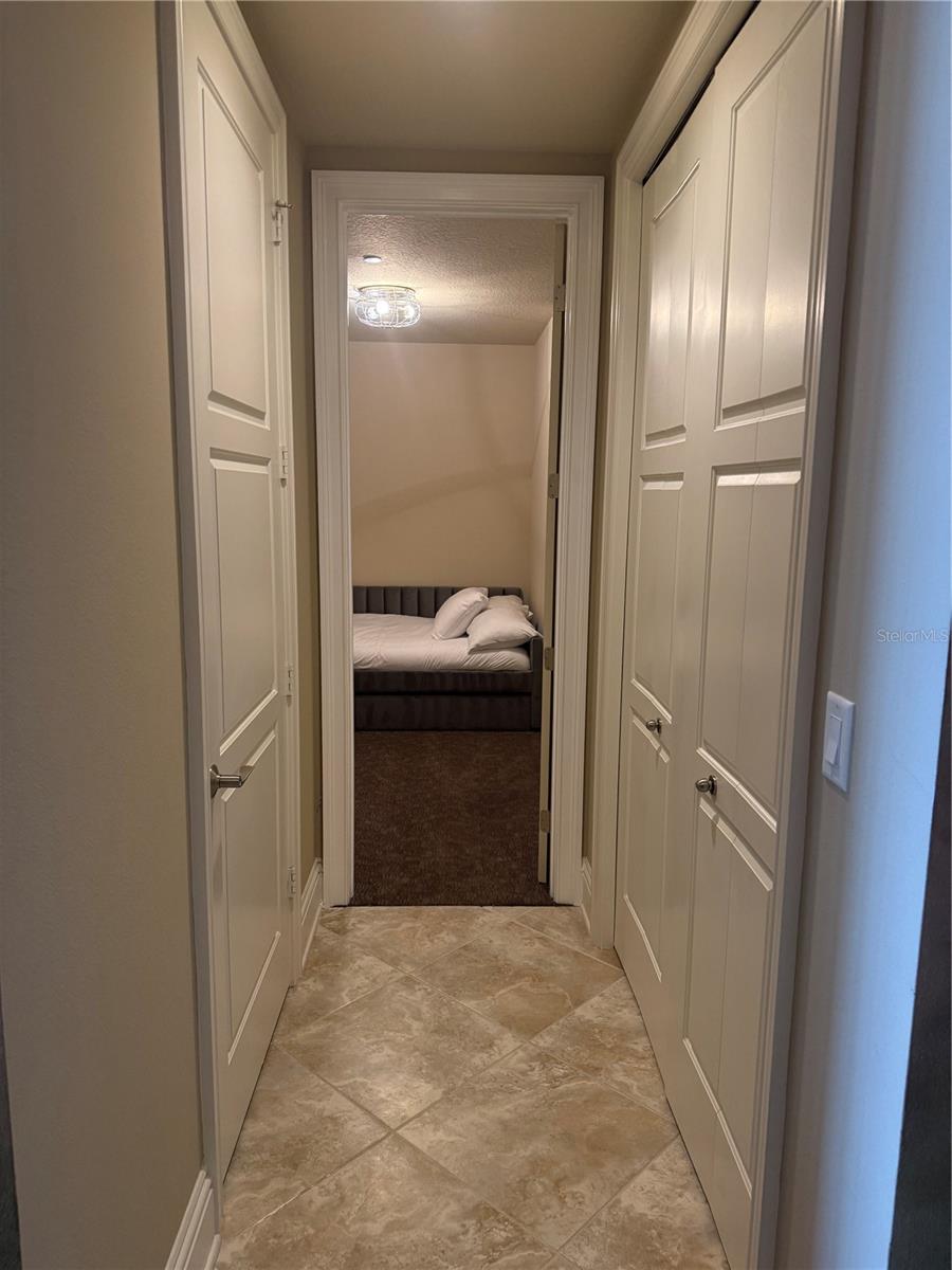 Image 43 of 49 For 470 Mandalay Avenue 403