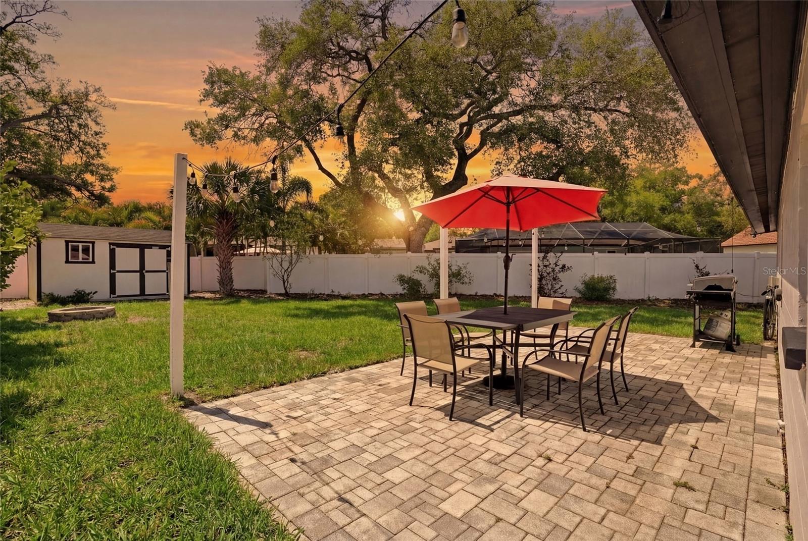 Listing photo id 3 for 3412 Bay Avenue