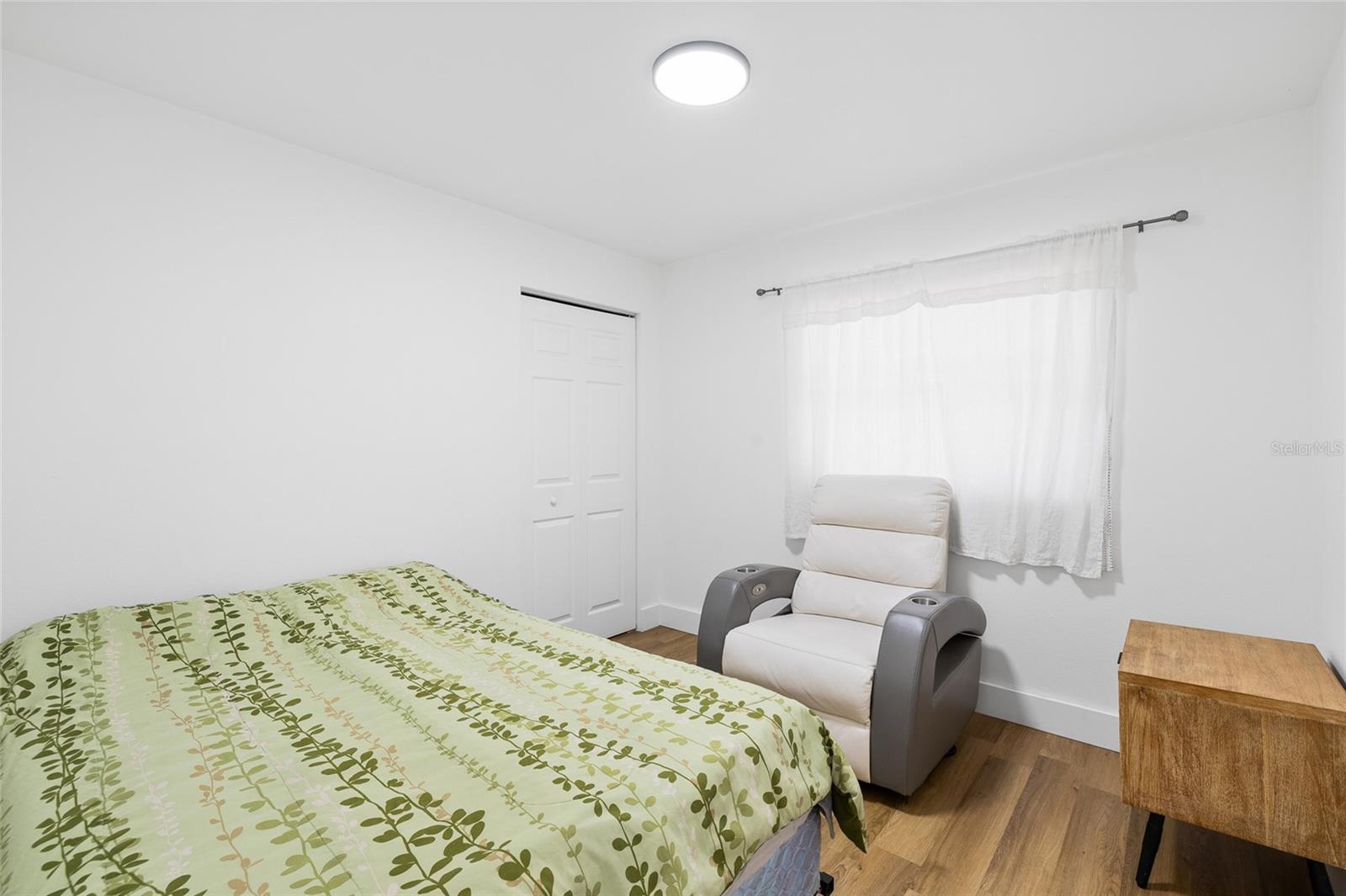 Image 24 of 38 For 6128 111th Avenue