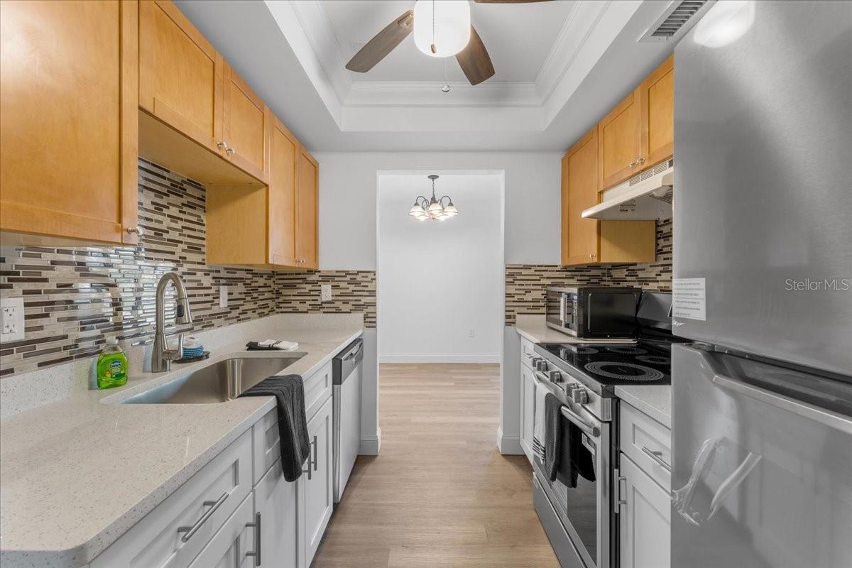 Image 10 of 27 For 11566 7th Lane N 1211