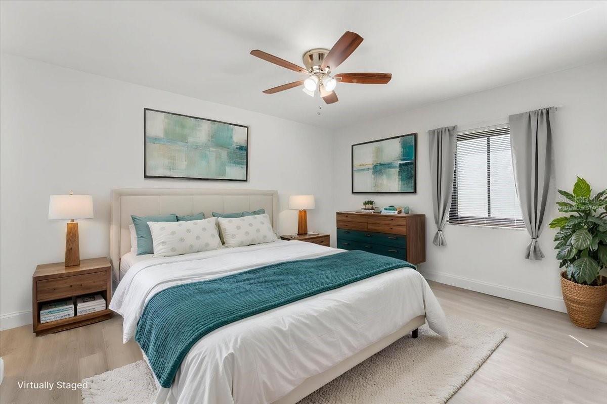 Image 15 of 27 For 11566 7th Lane N 1211