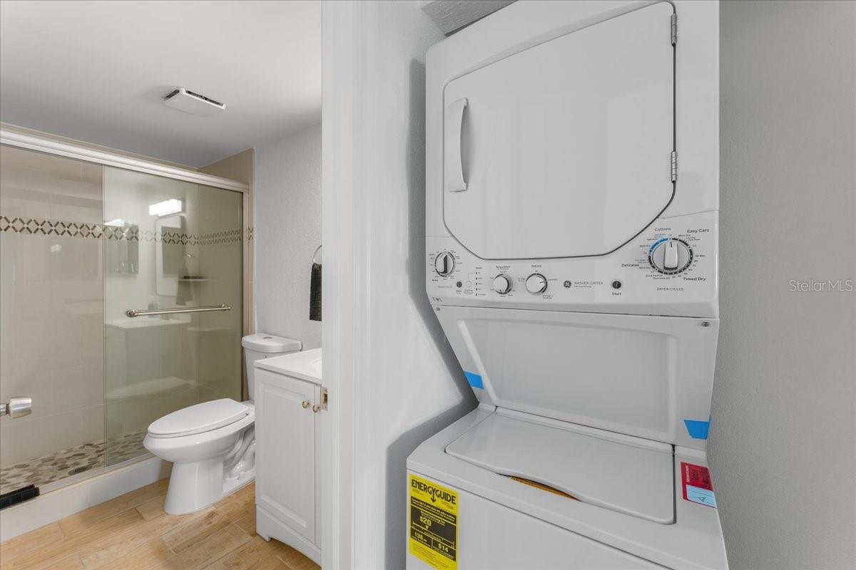 Image 20 of 27 For 11566 7th Lane N 1211