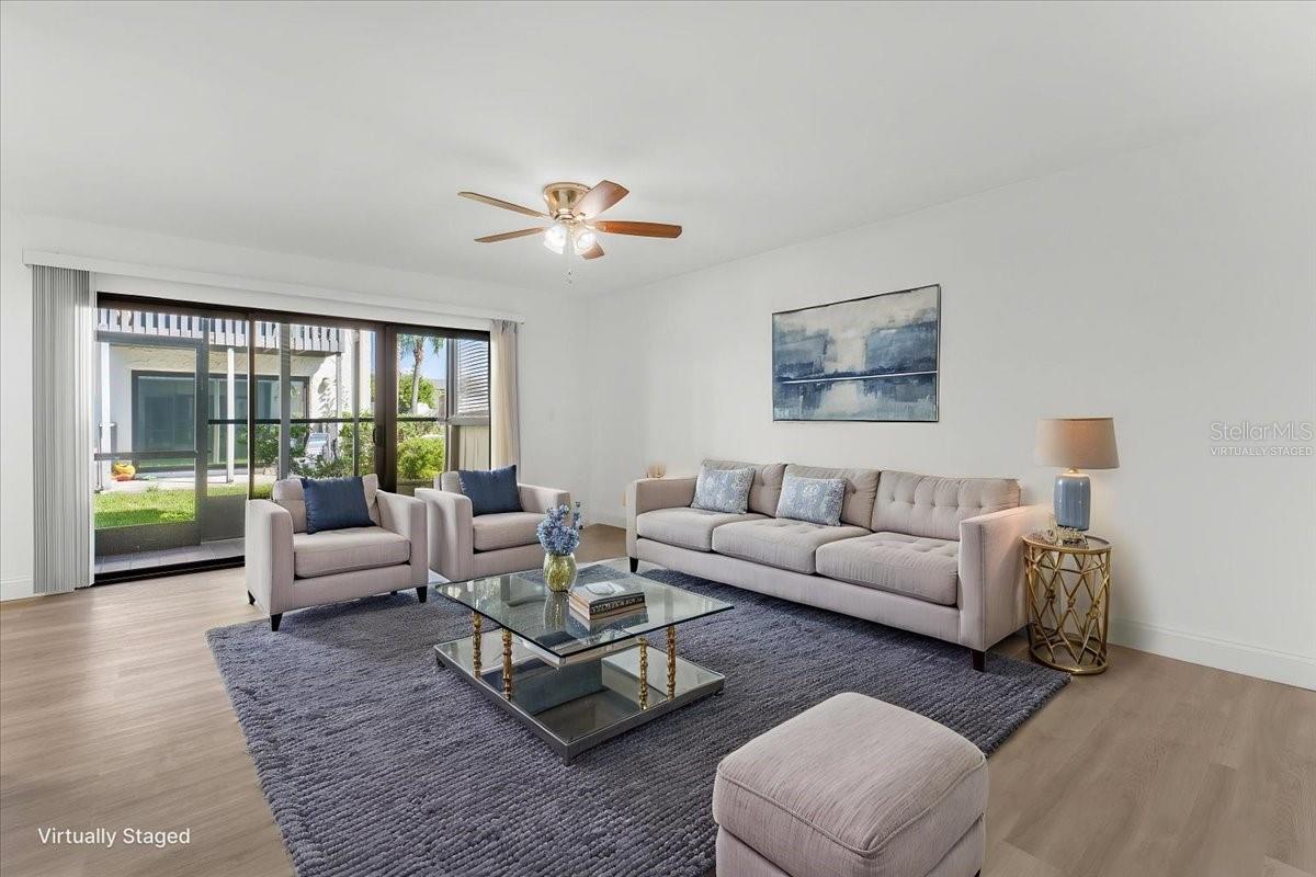 Image 3 of 27 For 11566 7th Lane N 1211