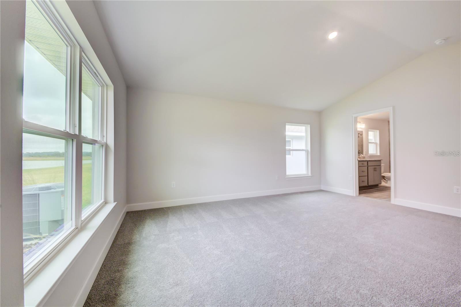 Listing photo id 9 for 12976 Kent Bradley Street