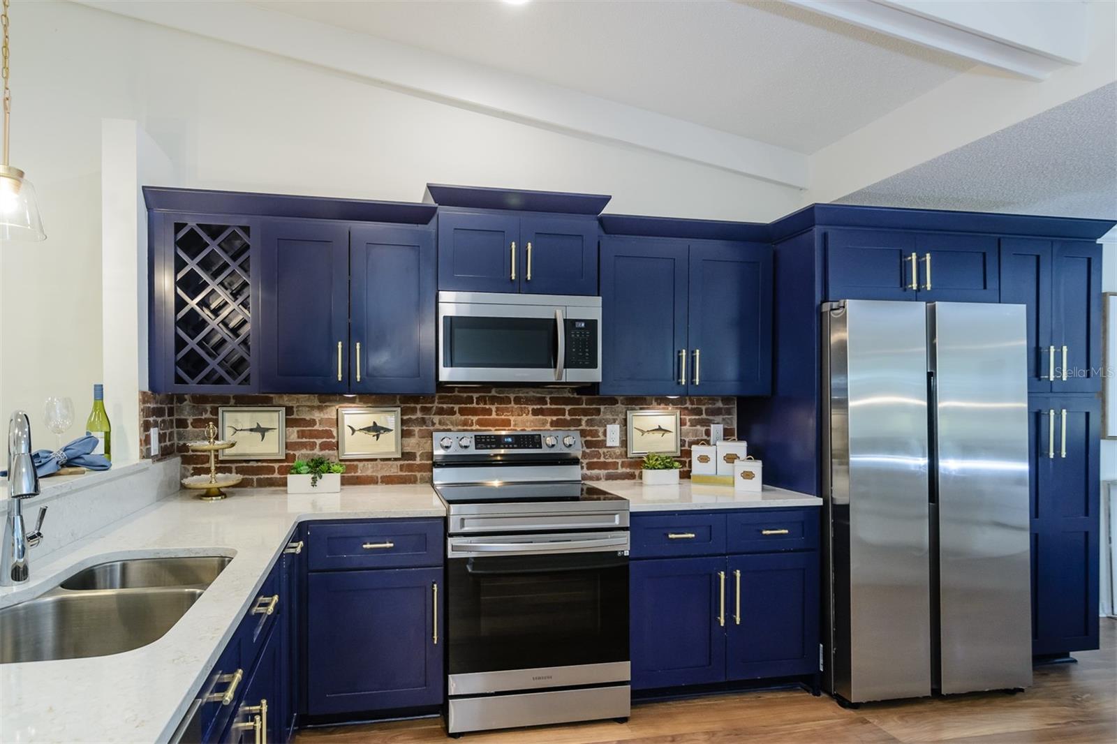 Image 10 of 47 For 1491 Mahogany Lane 1491