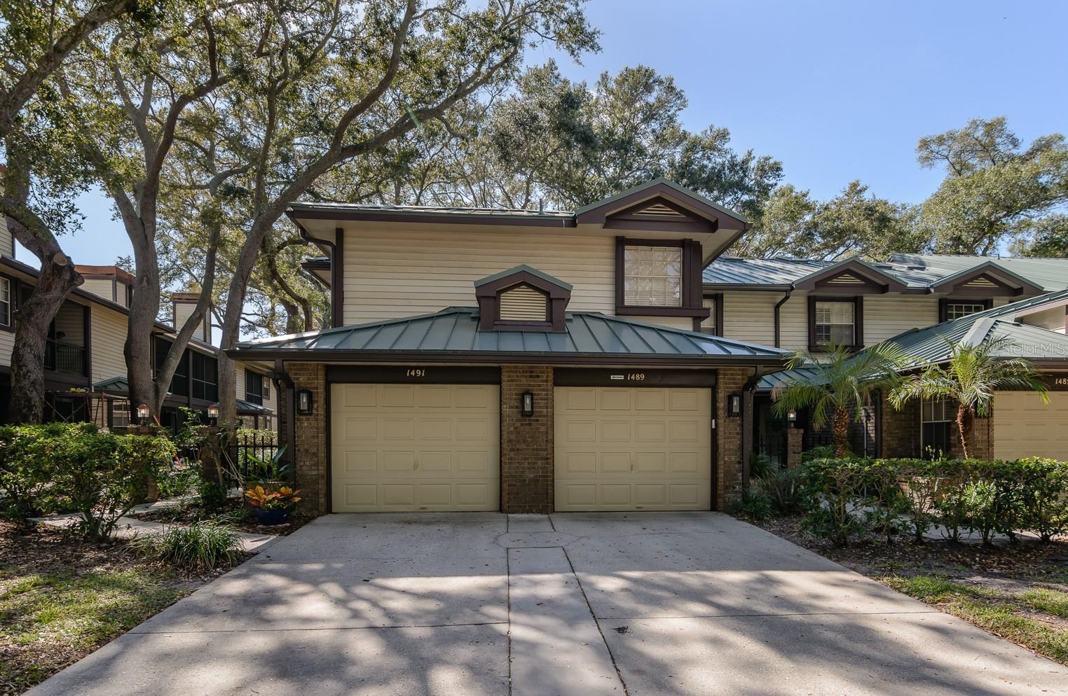 Image 2 of 47 For 1491 Mahogany Lane 1491