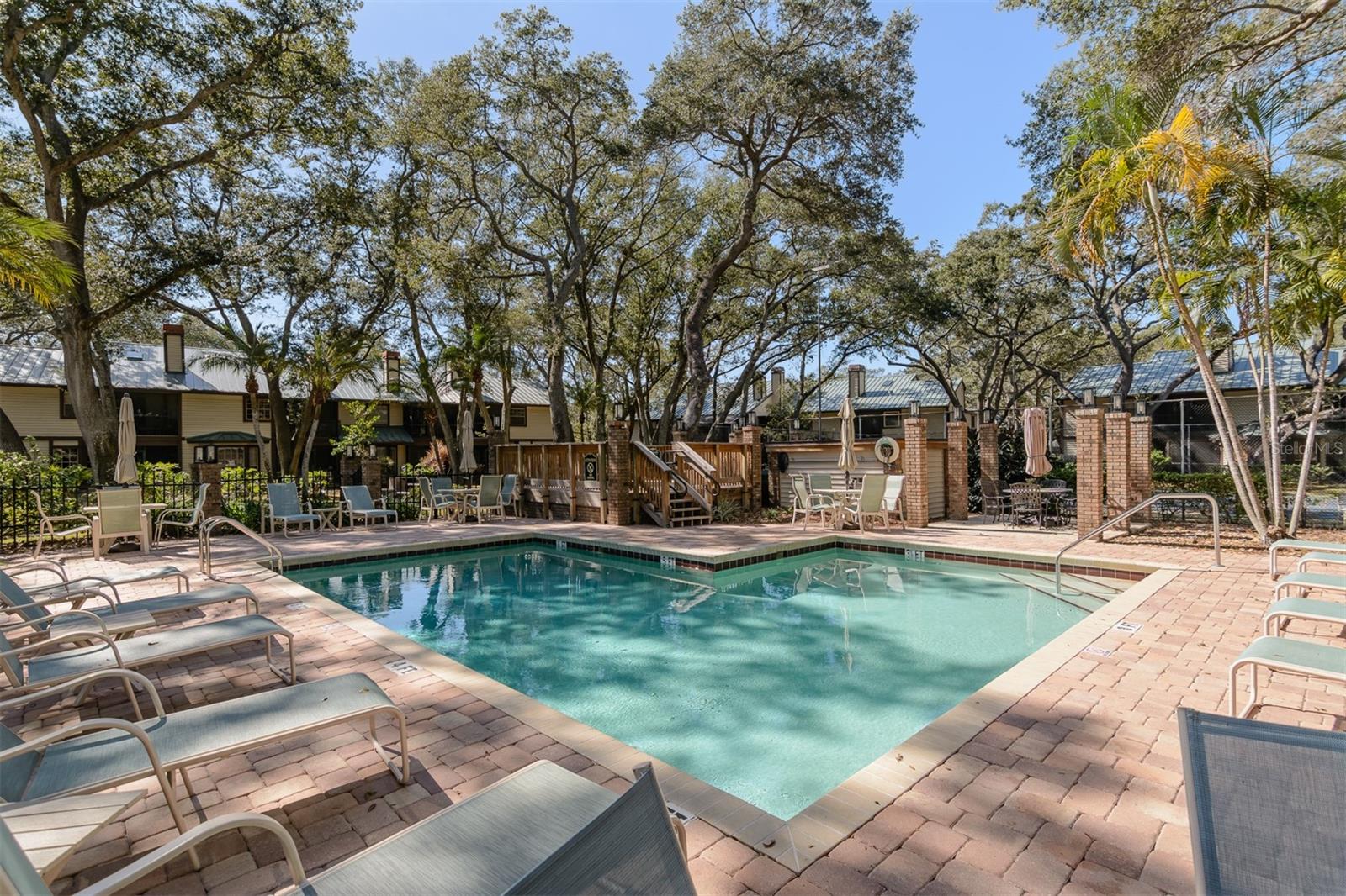 Image 41 of 47 For 1491 Mahogany Lane 1491