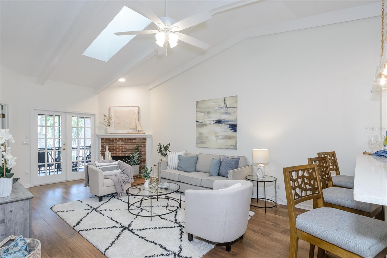 Image 5 of 47 For 1491 Mahogany Lane 1491