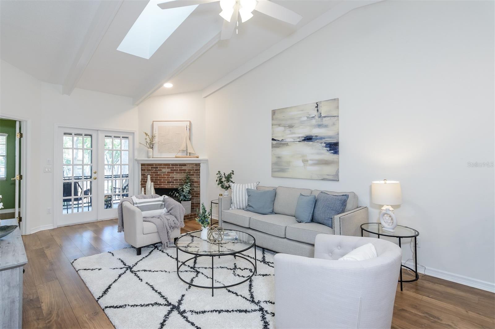 Image 6 of 47 For 1491 Mahogany Lane 1491