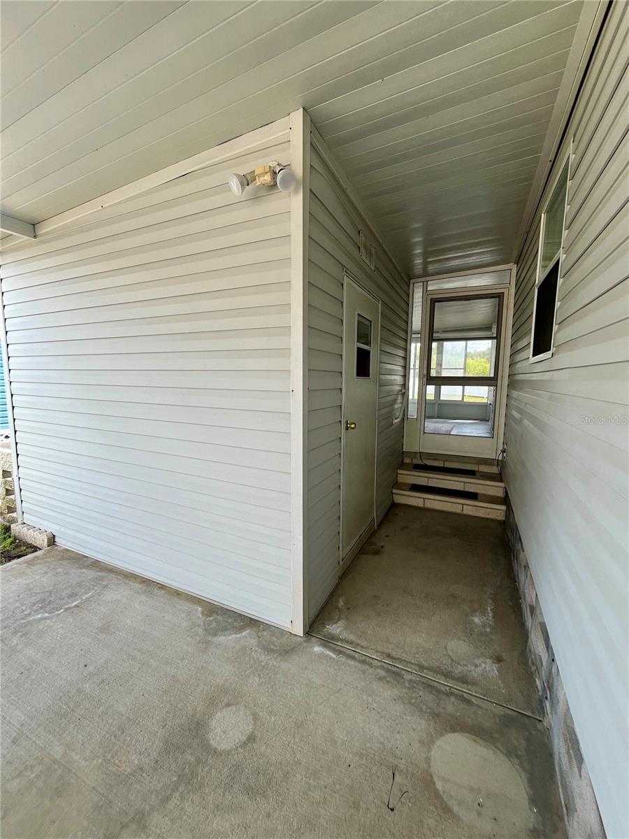 Image 20 of 23 For 10614 Hayden Avenue