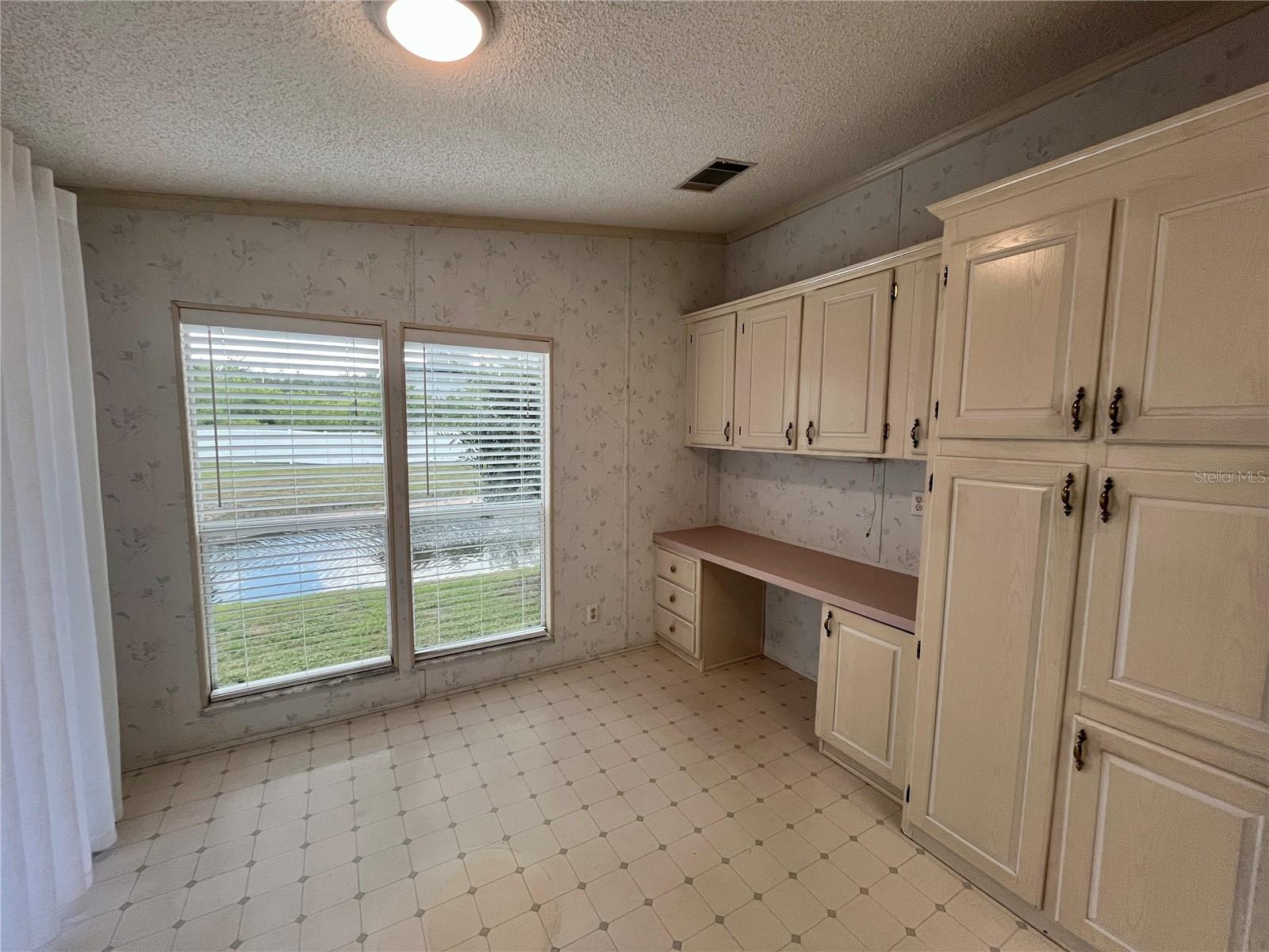 Image 6 of 23 For 10614 Hayden Avenue