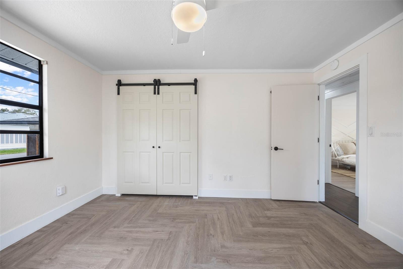 Image 30 of 41 For 12756 Poinsettia Avenue