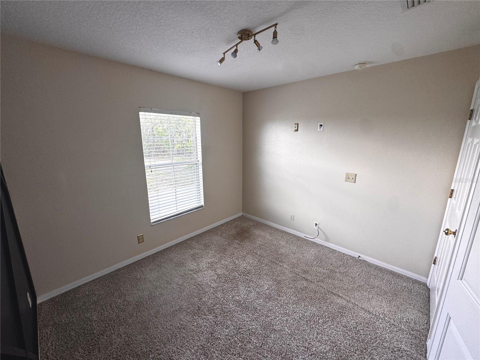 Image 13 of 27 For 3460 Castle Stone Court