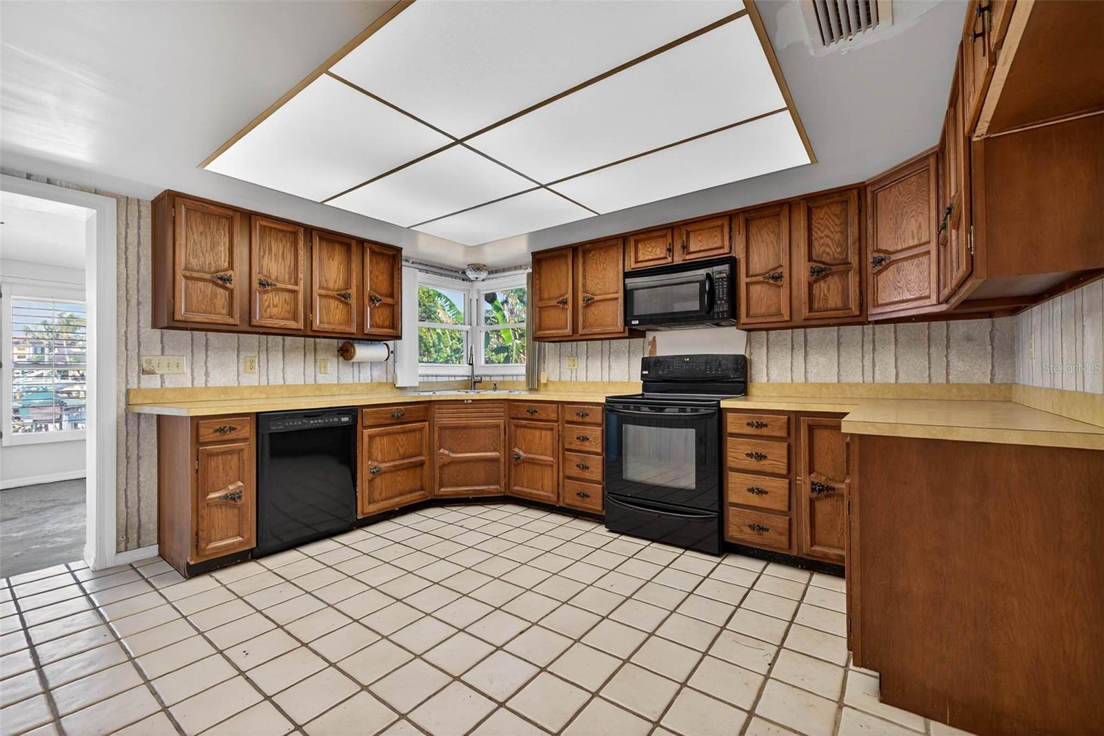 Image 8 of 25 For 3103 Wedgewood Drive