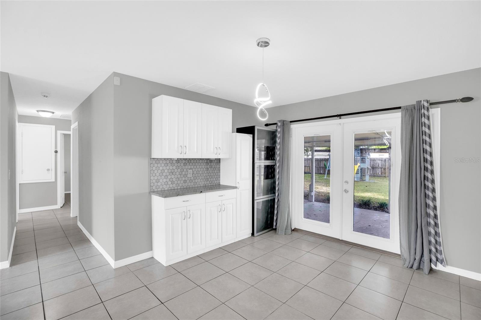 Image 12 of 36 For 2255 15th Avenue Sw