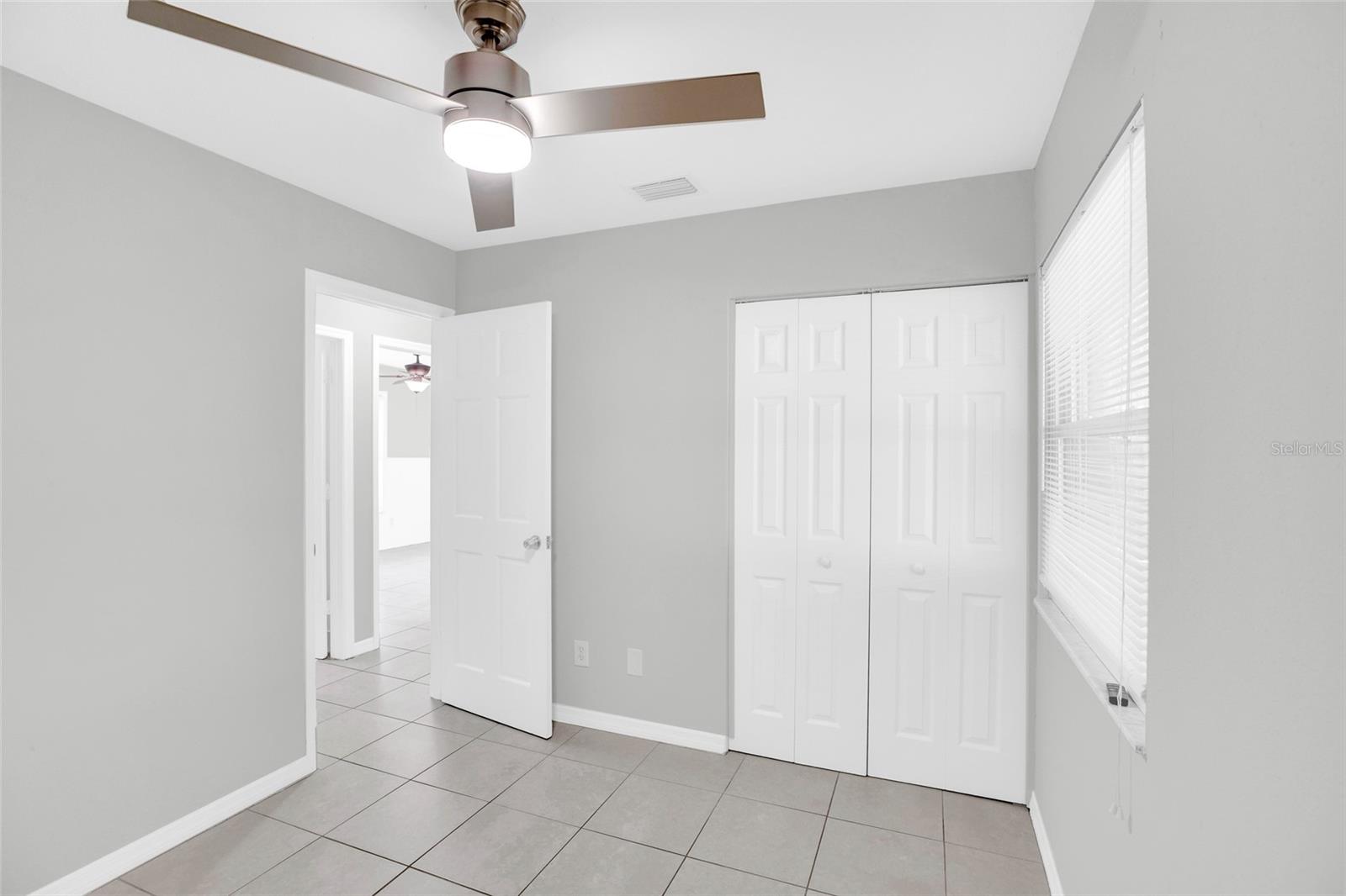 Image 21 of 36 For 2255 15th Avenue Sw