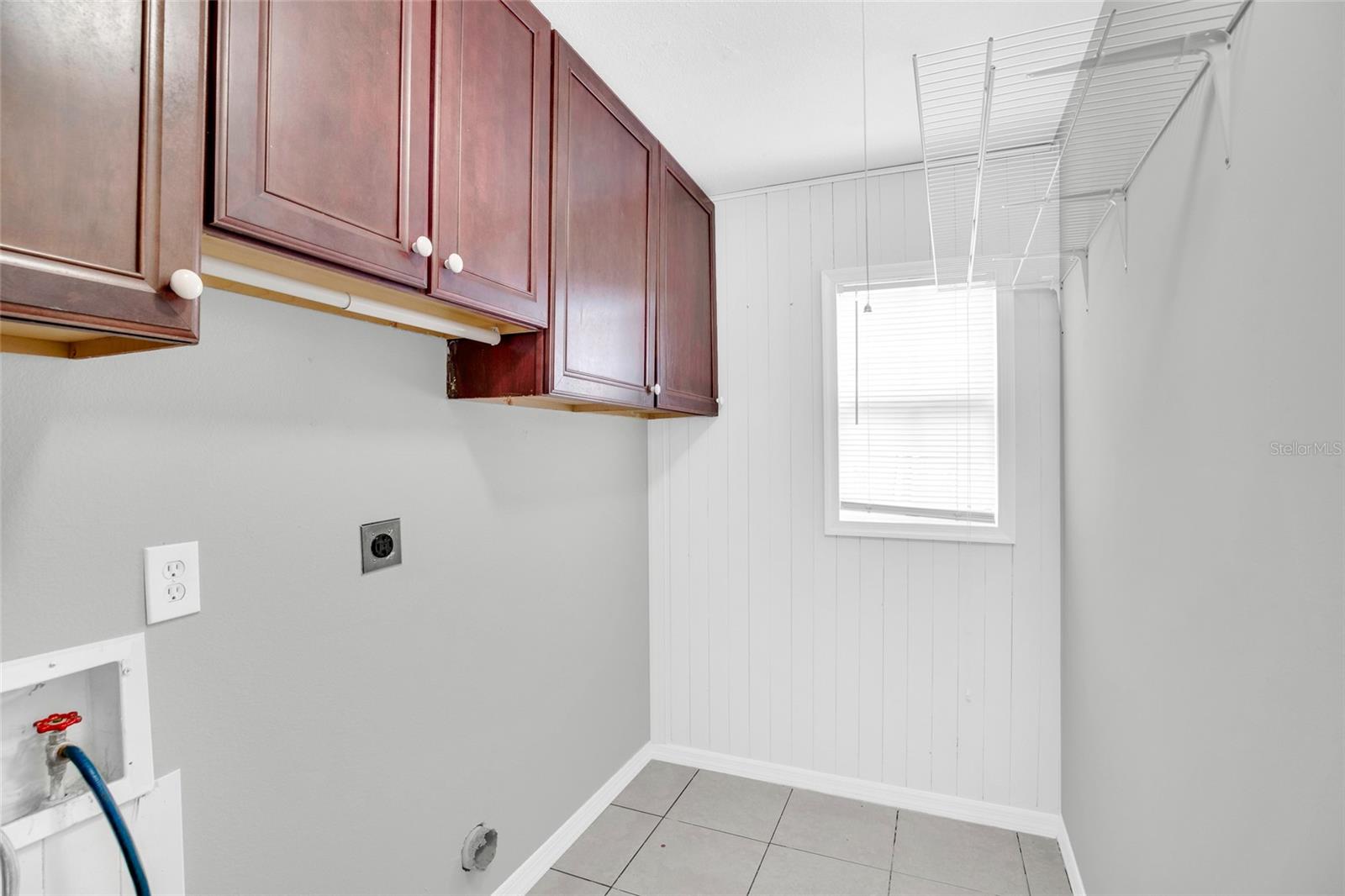 Image 28 of 36 For 2255 15th Avenue Sw