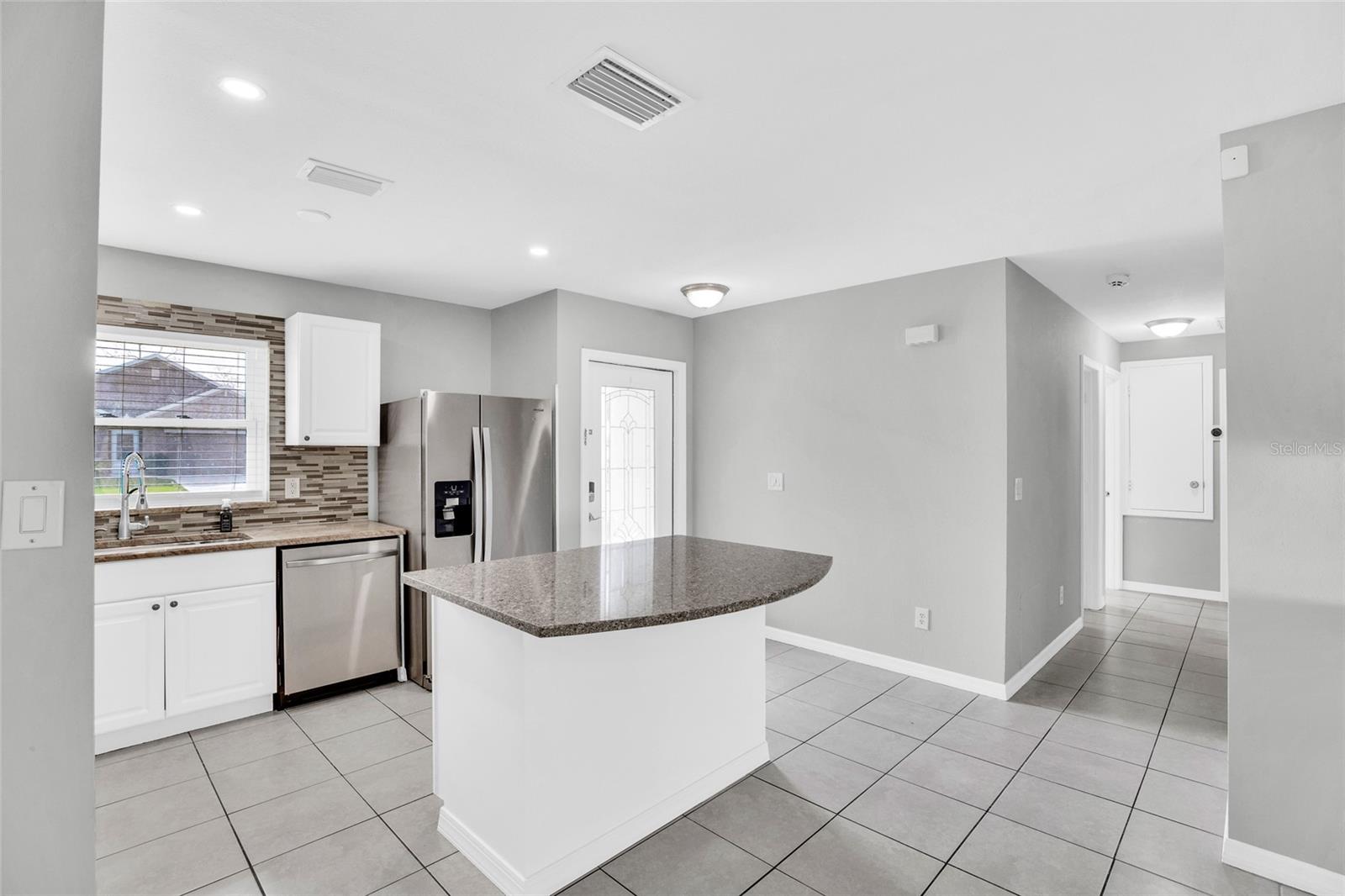 Image 9 of 36 For 2255 15th Avenue Sw