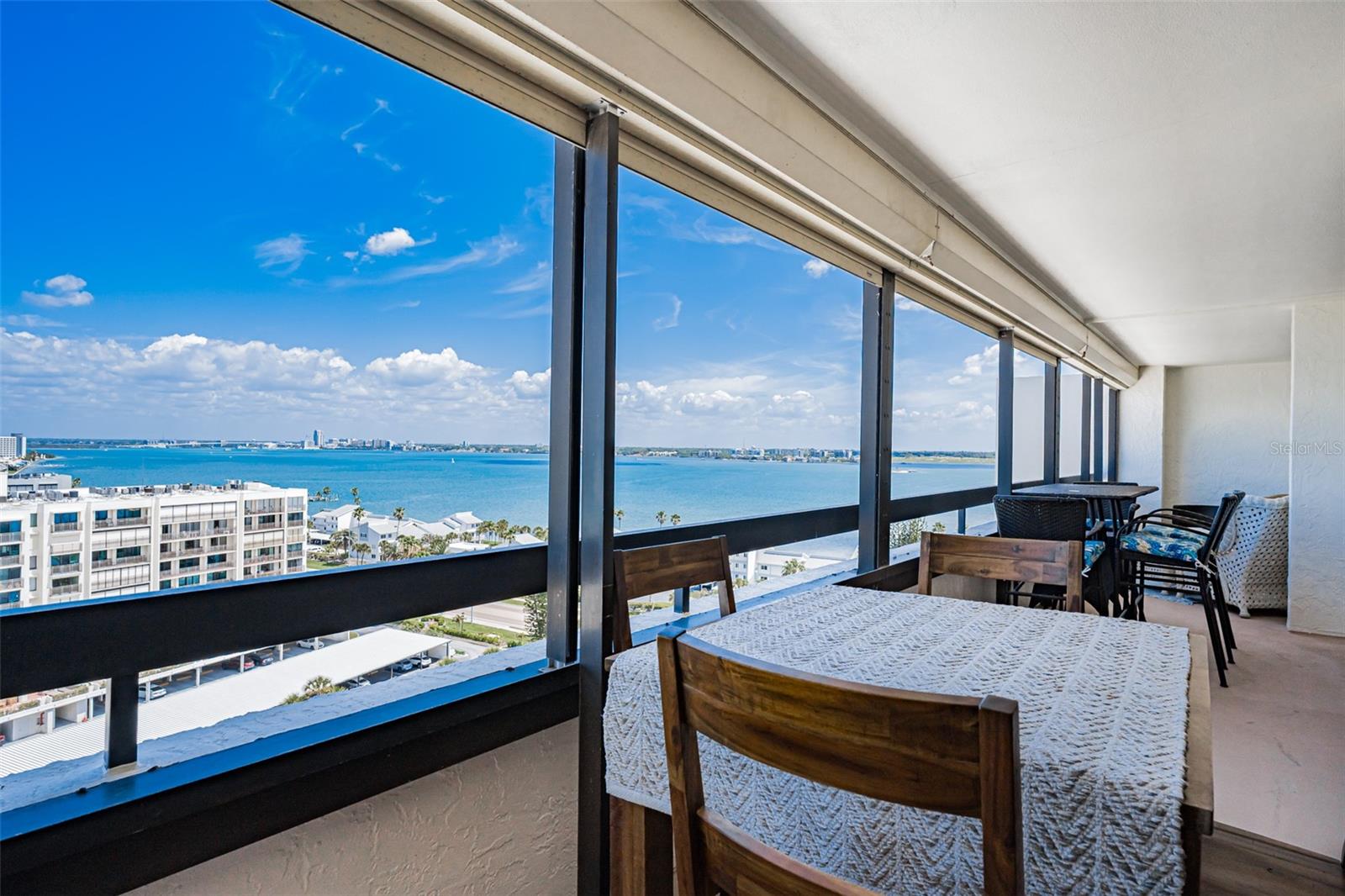 Image 14 of 52 For 1460 Gulf Boulevard 1205