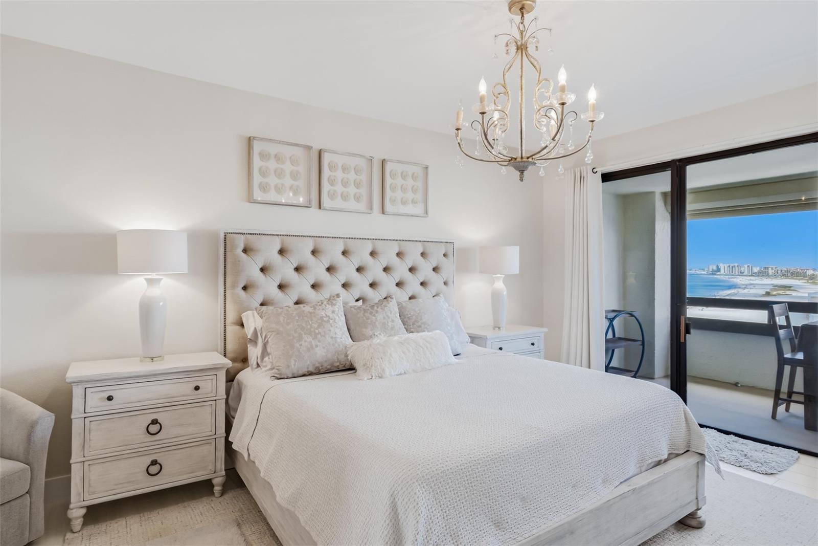 Image 23 of 52 For 1460 Gulf Boulevard 1205