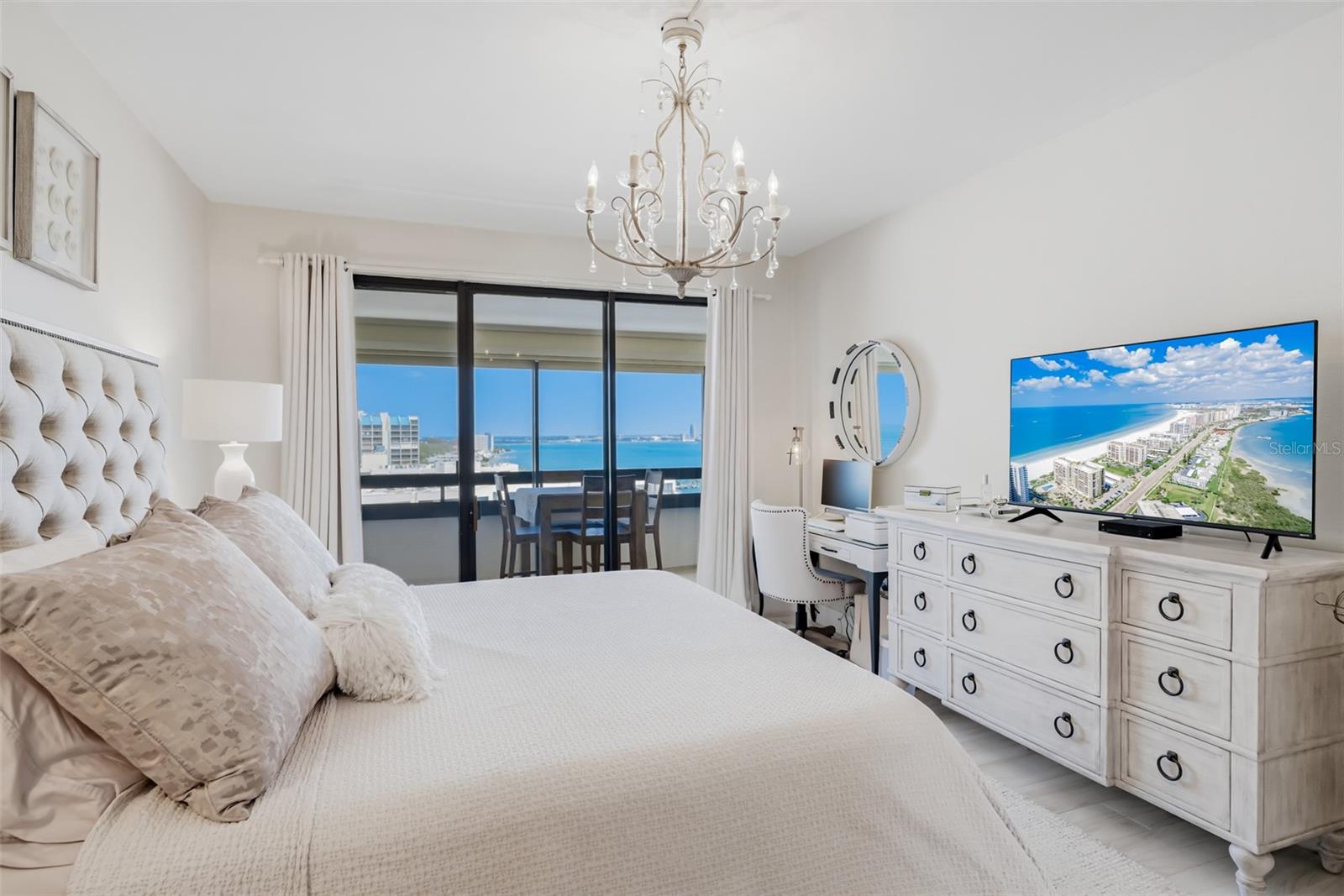 Image 24 of 52 For 1460 Gulf Boulevard 1205