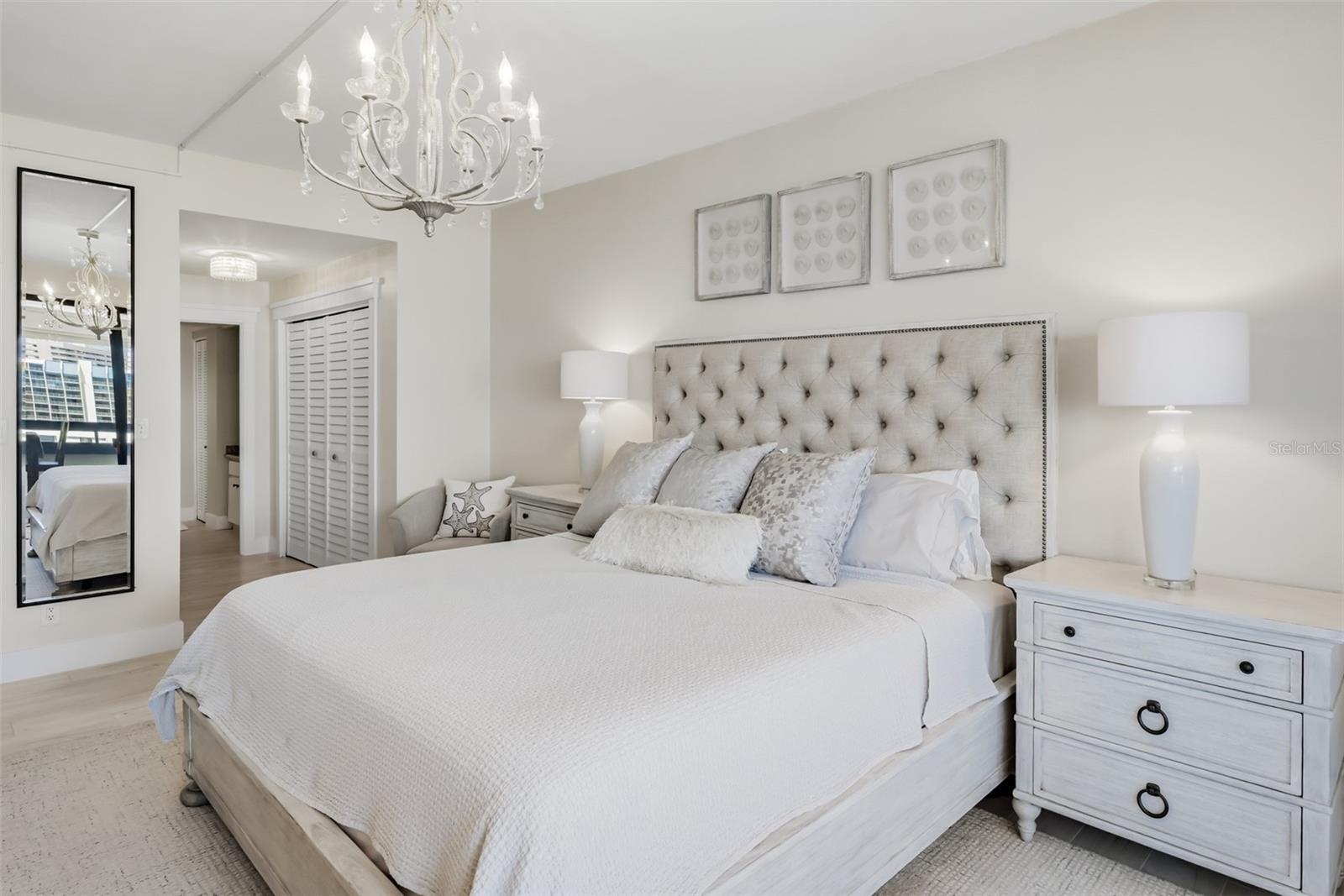 Image 25 of 52 For 1460 Gulf Boulevard 1205